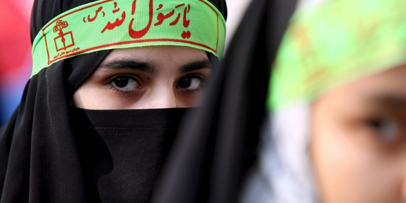 Irán envenenamientos en colegios femeninos