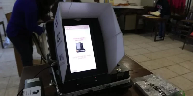 INE cancela el voto electrónico