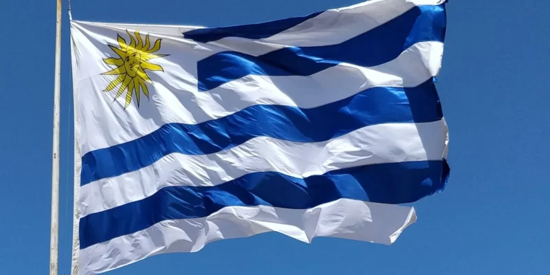 Uruguay acuerda con México