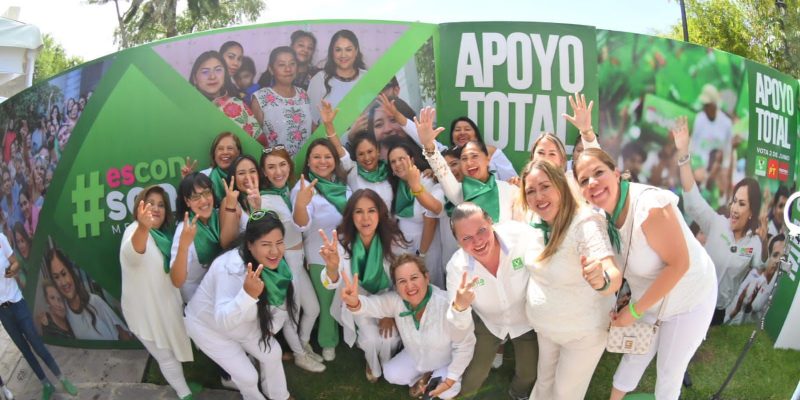 MUJERES CAPACES