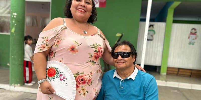 CAMBIO DE IMAGEN A ADULTOS MAYORES 