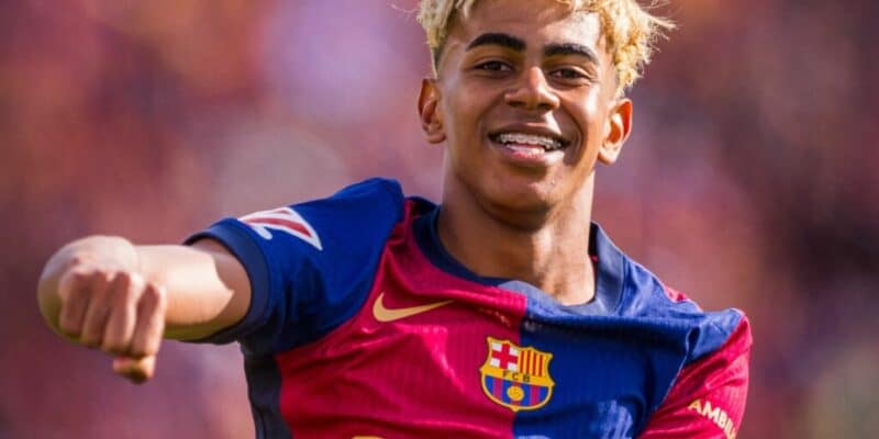 lamine-yamal-amplia-su-contrato-con-el-barcelona-hasta-2031
